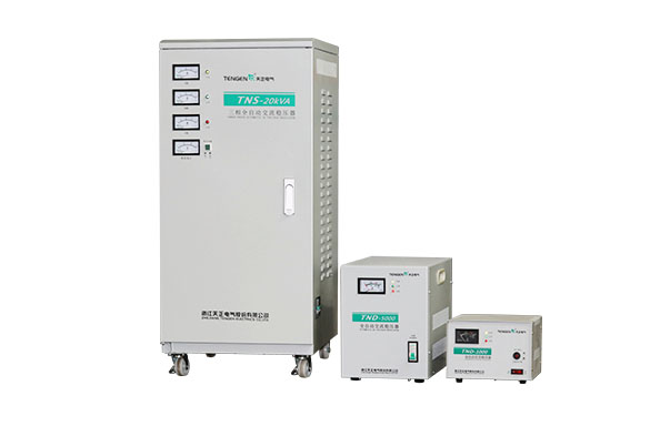Estabilizador autom&aacute;tico de voltaje de las series TND y TNS